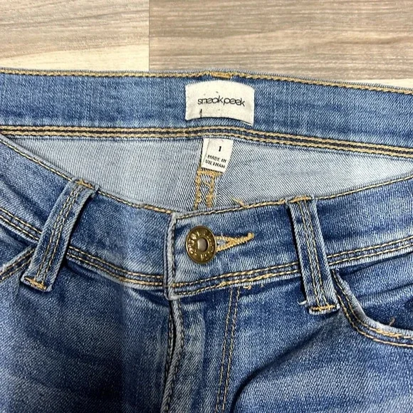 Sneak peek blue skinny jeans size  1 - Picture 6 of 10